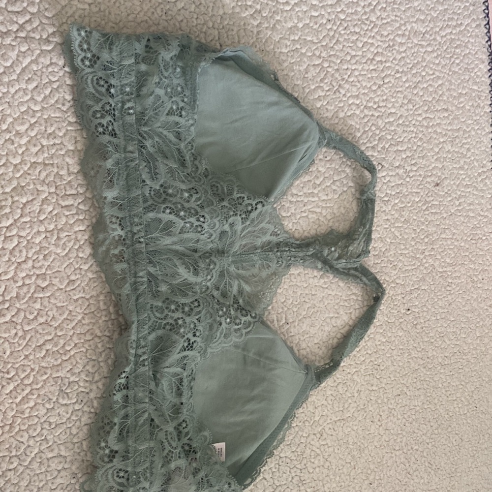 Green bra - Picture 2 of 2